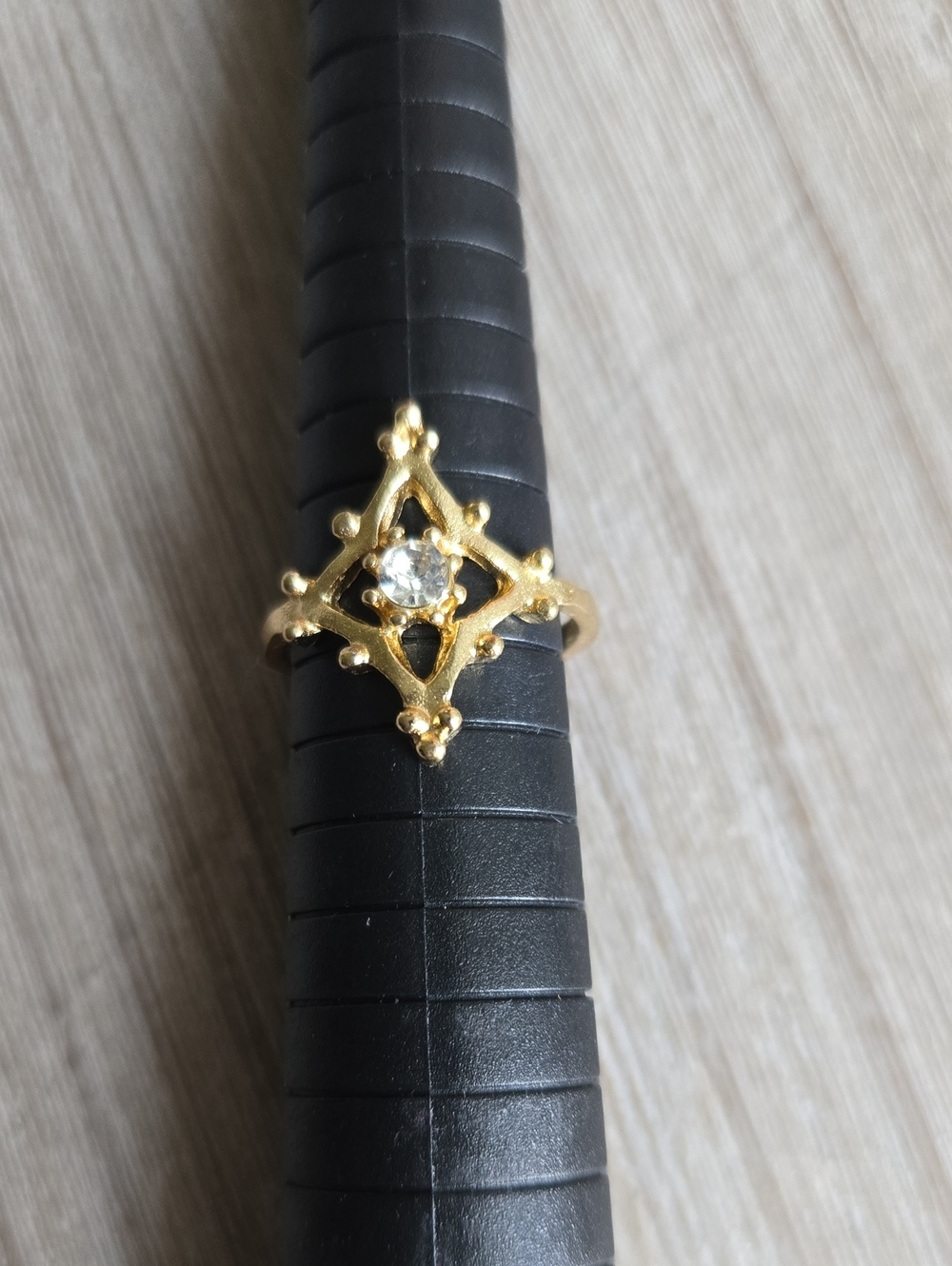 Delicate Gold-Tone Ring with Clear Center Stone - Women Jewelry.Size 6.5.
